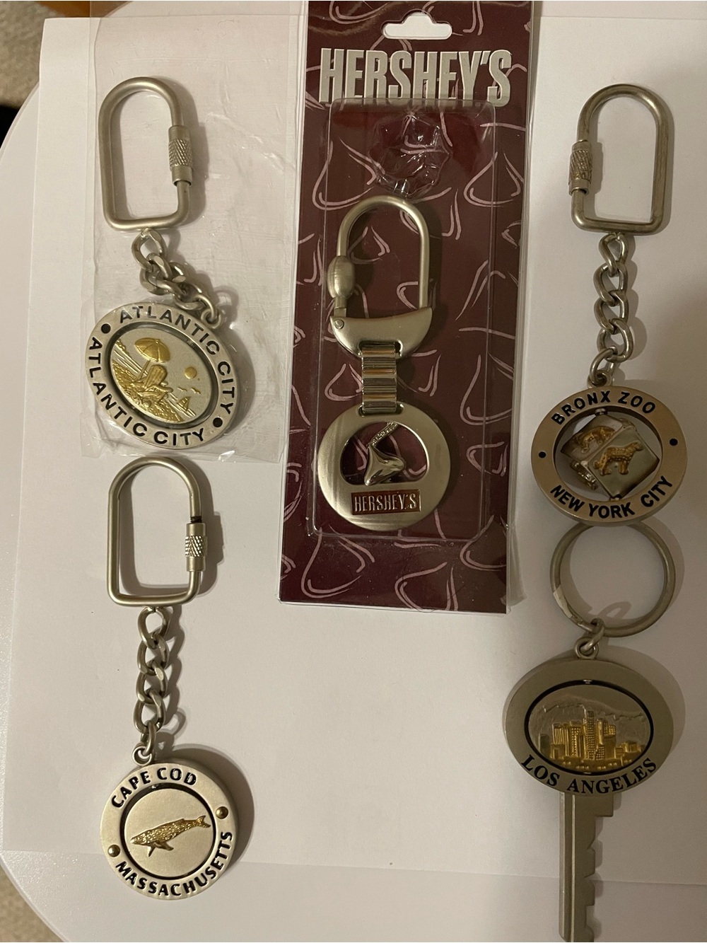 5 cantilever travel keychains New